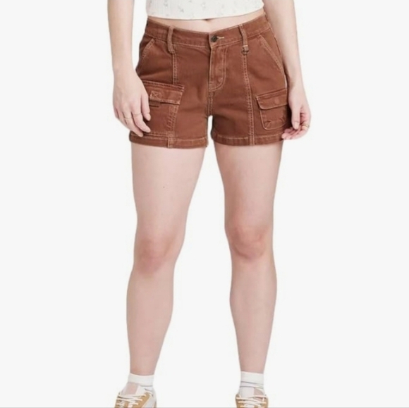 wild fable Pants - Wild Fable Brown Mid-Rise Utility Shorts Size Large NEW